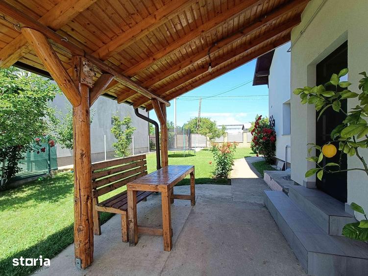 Casă cu 5 camere cu Teren 504 Mp în Târgșoru Vechi