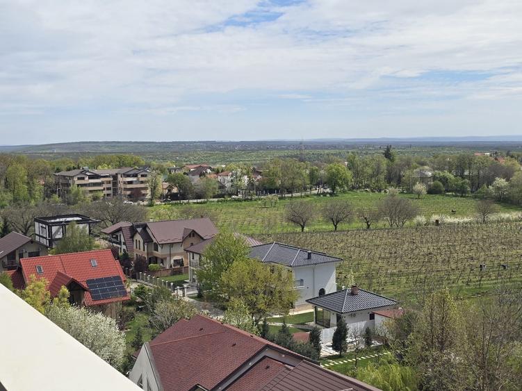 Apartament cu 2 camere decomandat în Liteni