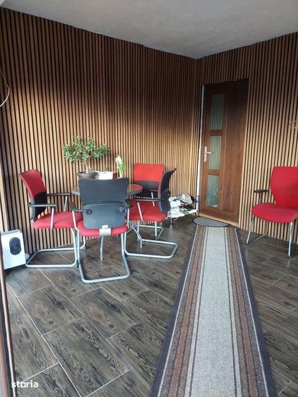 Casă cu 4 camere cu Teren 270 Mp în Central