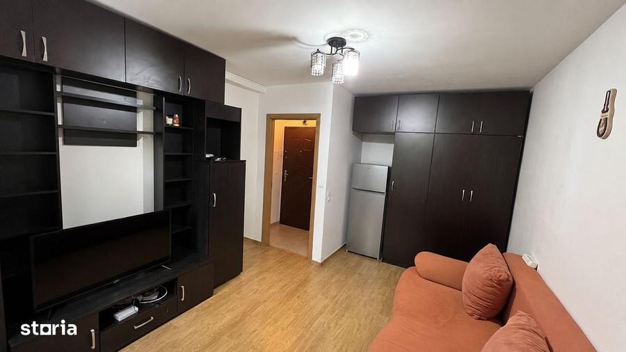 Apartament cu 2 camere semidecomandat în Gorjului
