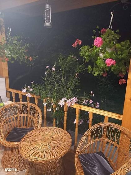 Casă cu 3 camere în Bârsești