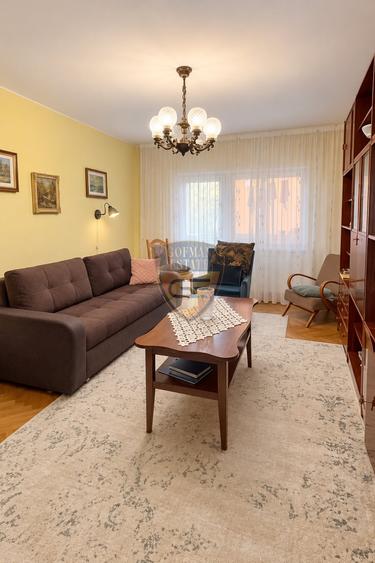 Apartament cu 3 camere decomandat în Faleza Nord