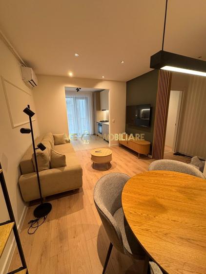Apartament cu 2 camere decomandat, mobilat în Theodor Pallady