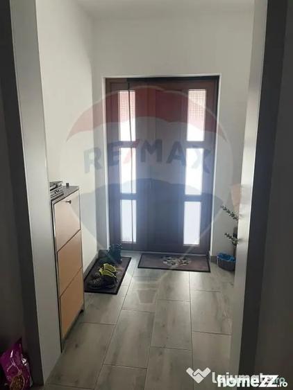Casă cu 5 camere cu Teren 343 Mp în Central