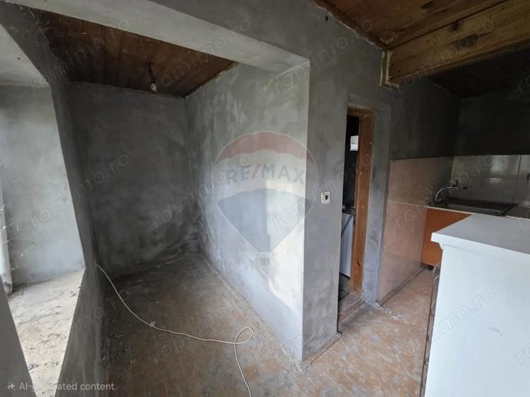 Casă cu Teren 2880 Mp în Giulvăz
