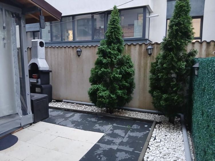 Apartament cu 2 camere decomandat în Dobroești