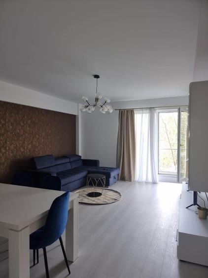 Apartament cu 2 camere decomandat în Albert