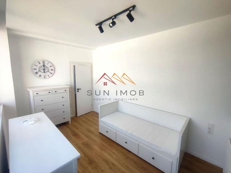 Apartament cu 3 camere, mobilat în Central