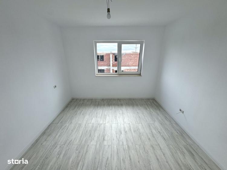 Casă cu 4 camere în Valea Lupului