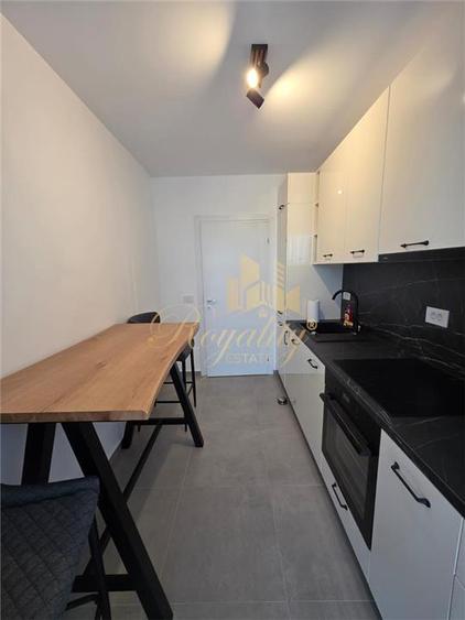 Apartament cu 2 camere decomandat în Lipovei