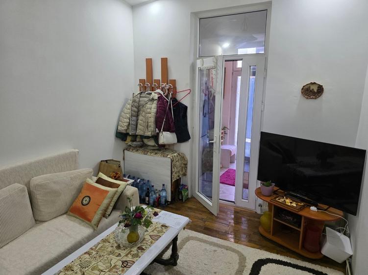 Apartament cu 2 camere semidecomandat, mobilat în Ferdinand