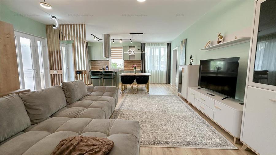 Apartament cu 4 camere decomandat în Central
