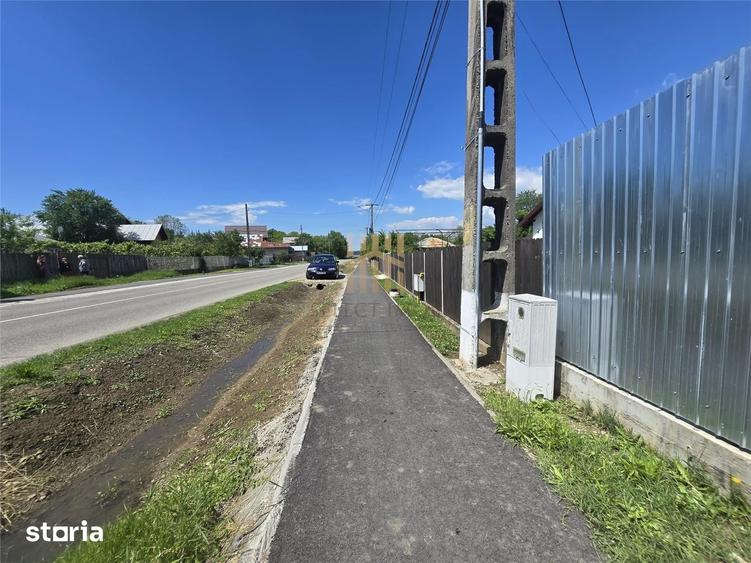 Casă cu 5 camere cu Teren 800 Mp în Plopu