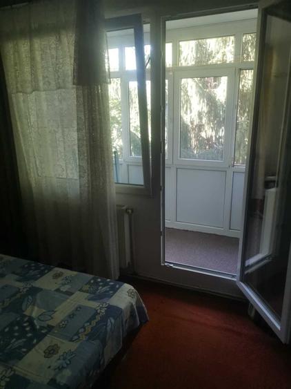 Apartament cu 3 camere decomandat în Alexandru Obregia