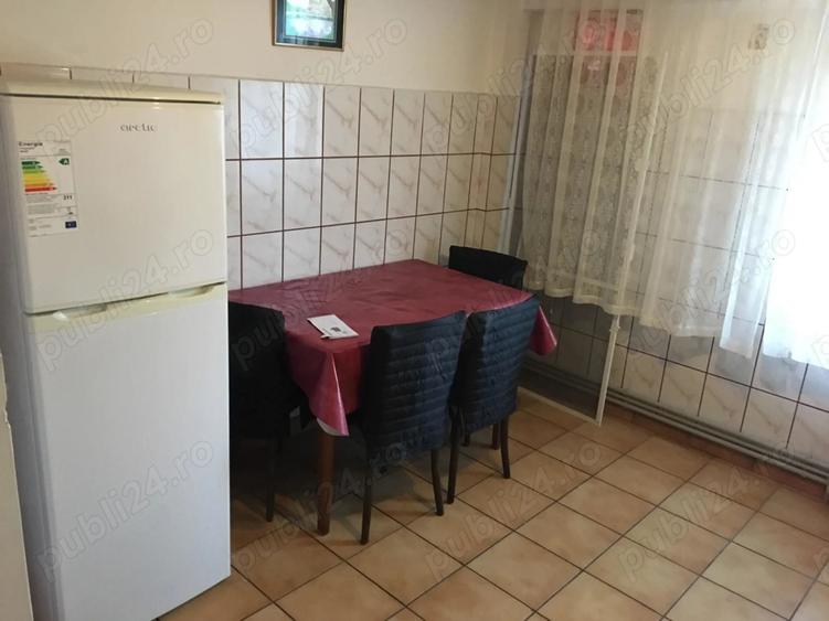 Apartament cu 2 camere semidecomandat în 5 Călărasi