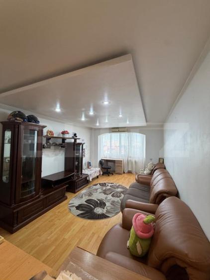 Apartament cu 2 camere decomandat în George Enescu