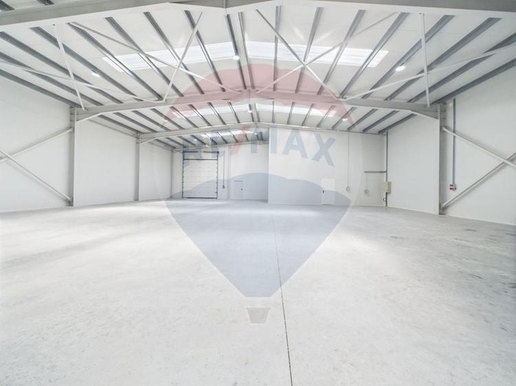 Spațiu industrial, de 580 mp, în Chiajna