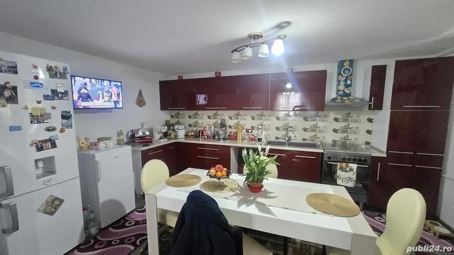 Casă cu 2 camere în Calea Romanului