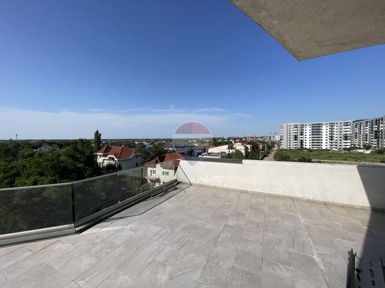 Apartament cu 3 camere semidecomandat, mobilat în Pipera