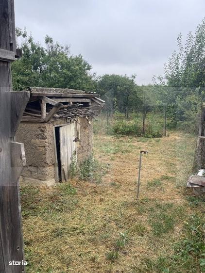 Casă cu 4 camere în Băiceni