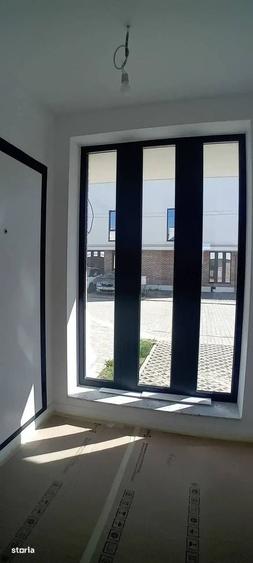 Casă cu 4 camere în Mogoșoaia