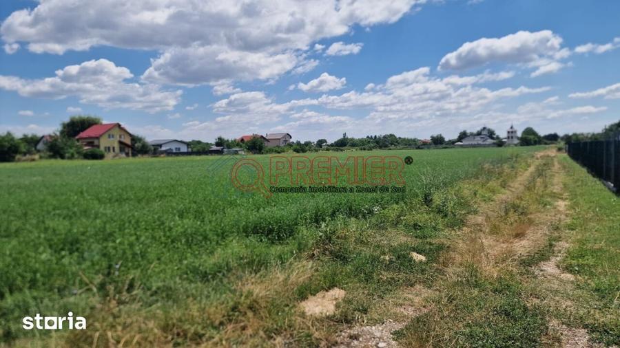 Teren de 9470 mp, în Bolintin-Deal
