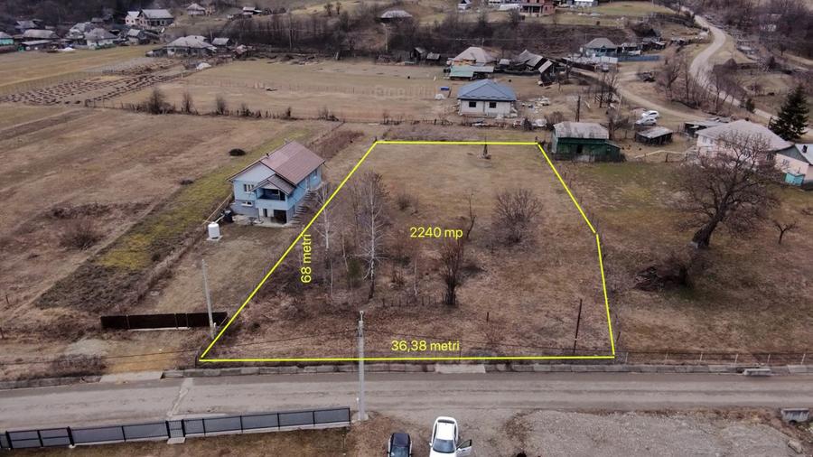 Teren Construcții intravilan de 2240 mp, în Tașca
