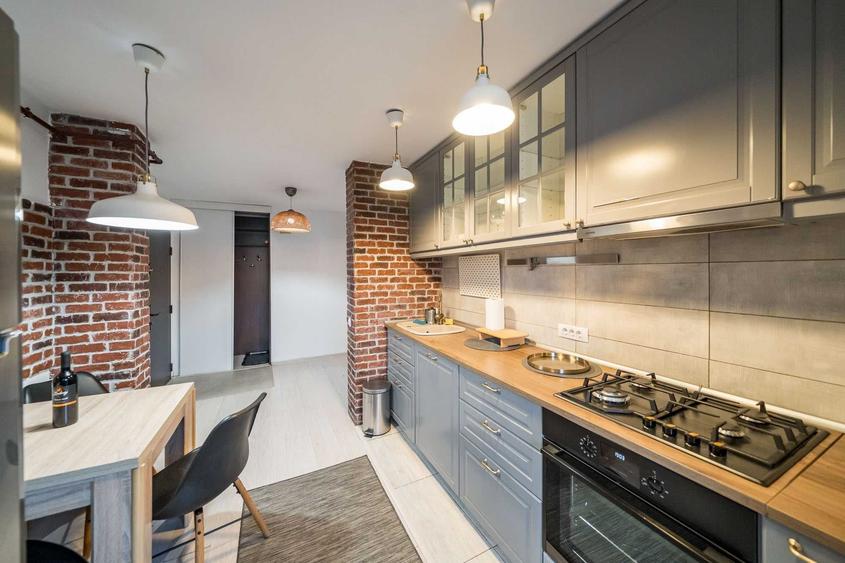 Apartament cu 3 camere semidecomandat în Chișinau