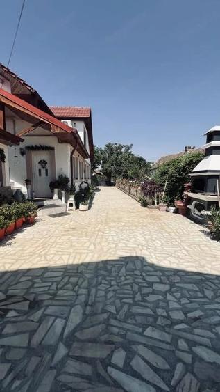 Apartament cu 3 camere decomandat în Chișoda
