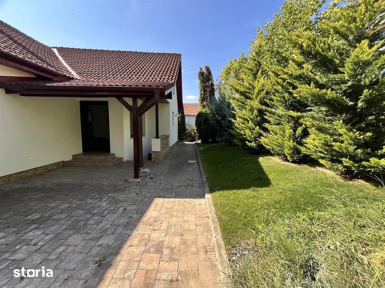 Casă cu 3 camere cu Teren 180 Mp în Șelimbăr