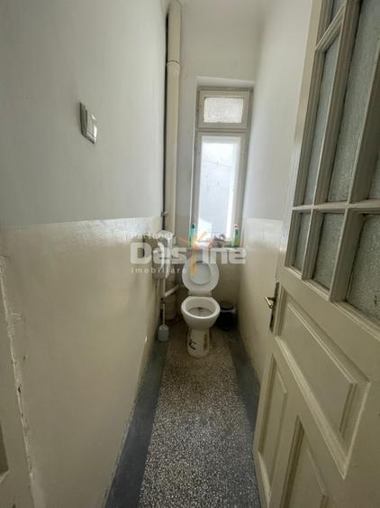 Apartament cu 5 camere circular, mobilat în Unirii