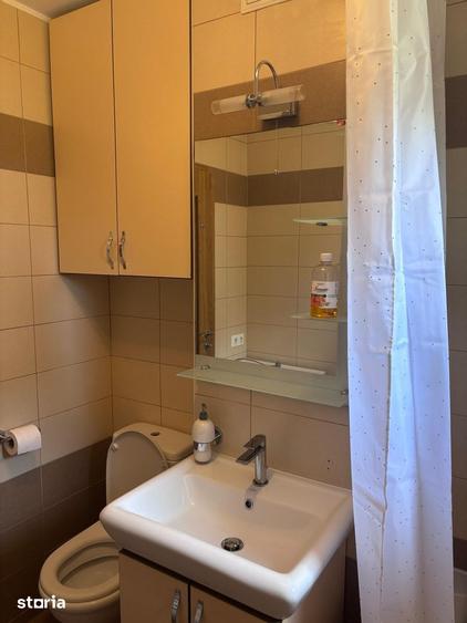 Apartament cu 2 camere decomandat în Valea Aurie