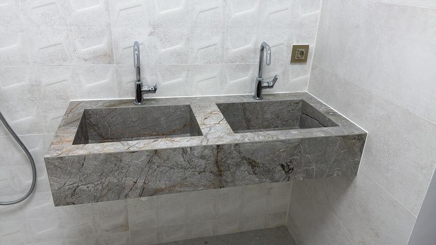 Apartament cu 2 camere decomandat în Politehnica