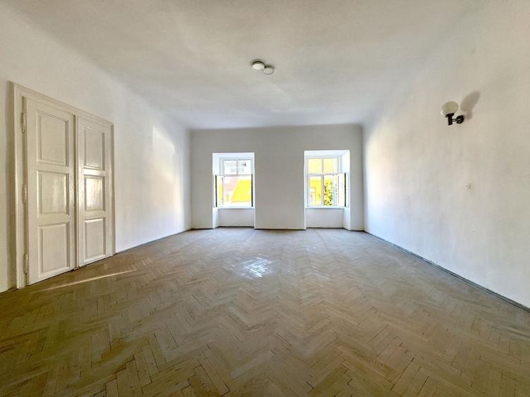 0 % Comision, 2 camere, parcare  - cladire an 1654 - Centru istoric - 7