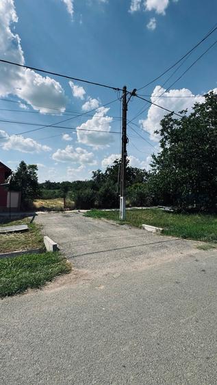 Teren Construcții intravilan de 1493 mp, în Ianova