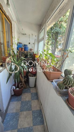 Apartament cu 3 camere decomandat în 9 Mai