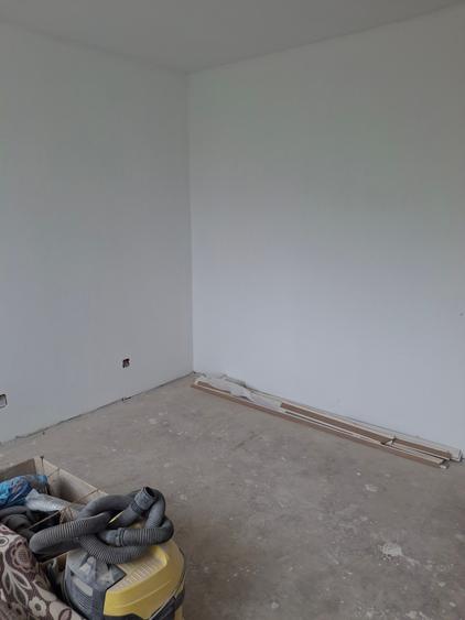 Apartament cu 2 camere decomandat în Drumul Taberei