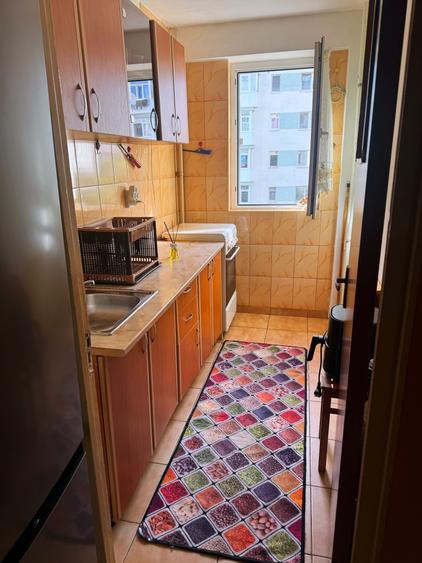 Apartament cu 2 camere semidecomandat în Dobroești