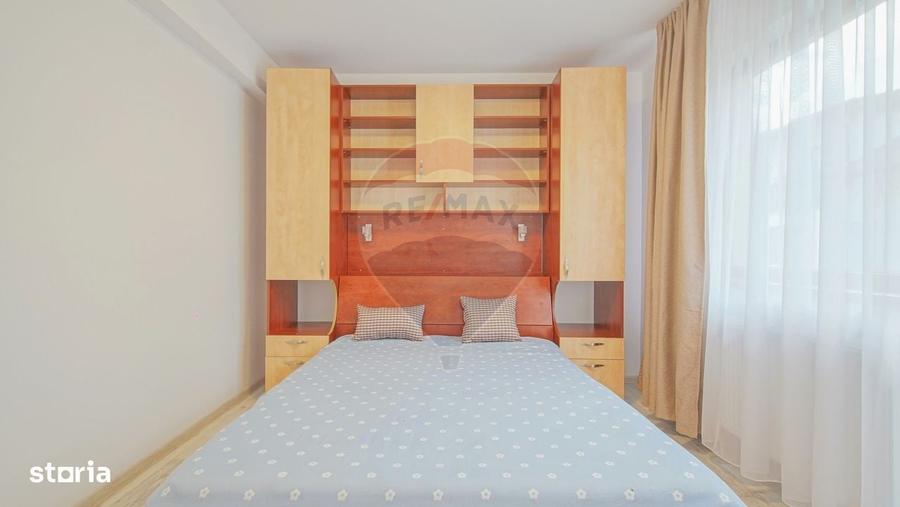 Apartament cu 3 camere decomandat în IAR