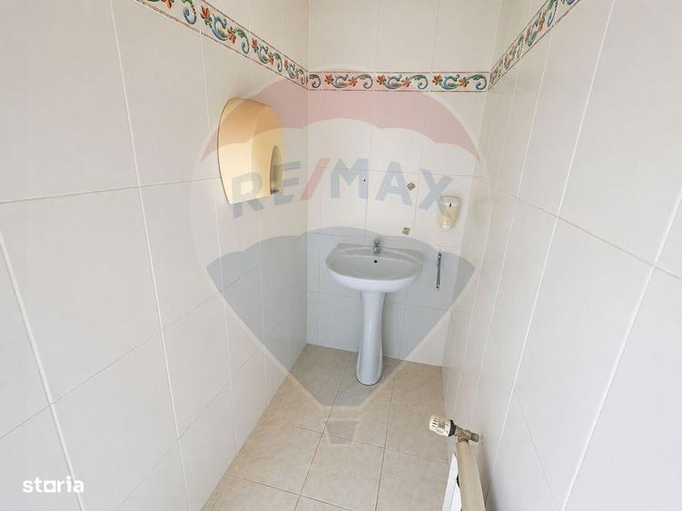 Spațiu comercial, de 372 mp, în Central