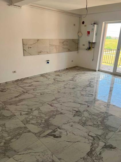 Apartament cu 3 camere decomandat în Giroc