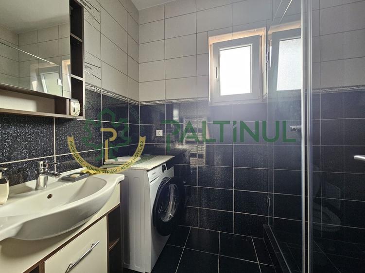 Apartament cu 3 camere decomandat, mobilat în Piața Cluj