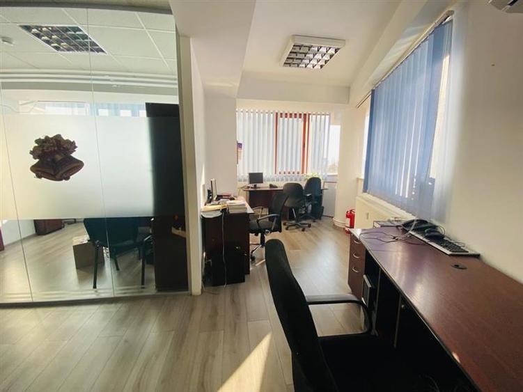Birou, de 85 mp, în Plevnei