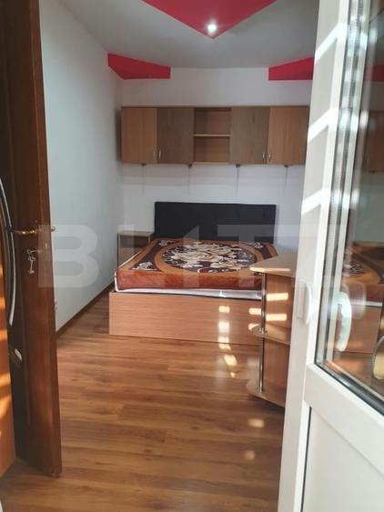 Apartament cu 2 camere semidecomandat, mobilat în Micro 6