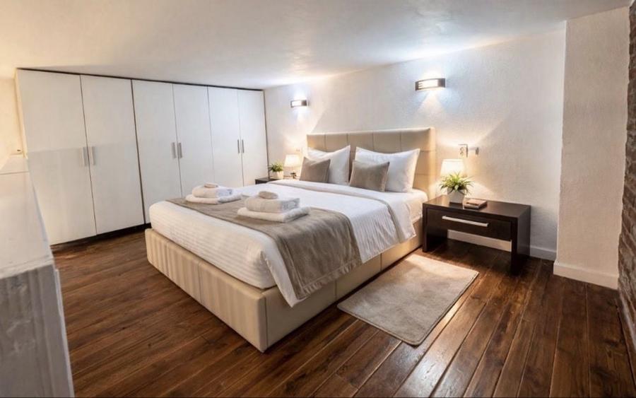 Apartament cu 2 camere decomandat în Exterior Vest