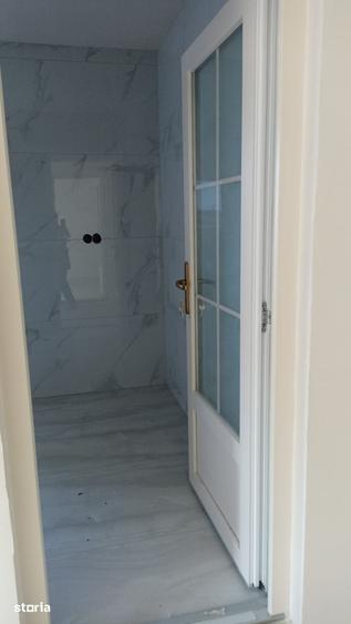 Casă cu 5 camere cu Teren 7200 Mp în Mihai Eminescu