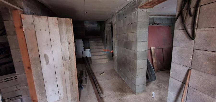 Casă individuală cu 5 camere cu Canalizare în Periferie