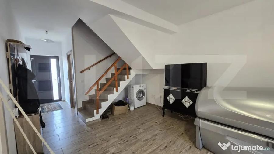 Casă cu 4 camere cu Teren 200 Mp în Odoreu