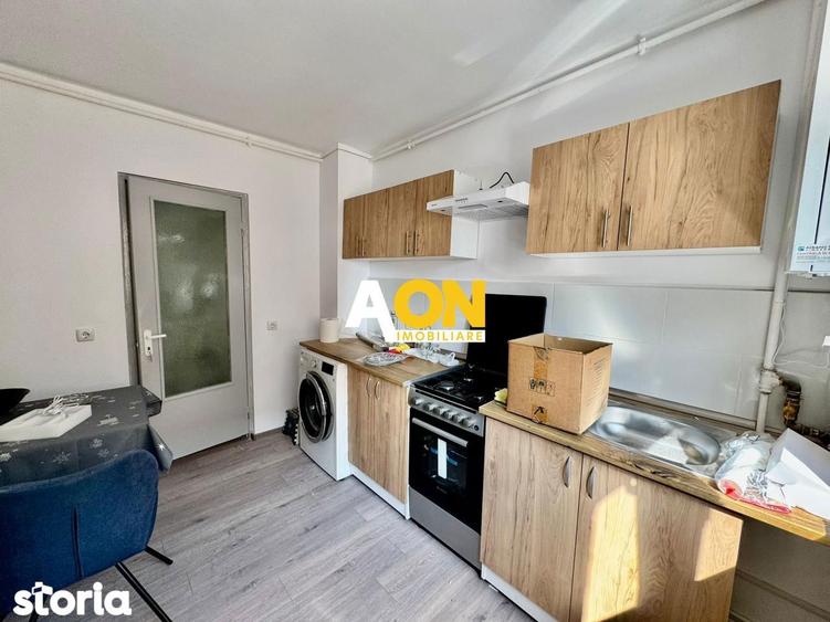 Apartament cu 2 camere semidecomandat, mobilat în Cetate