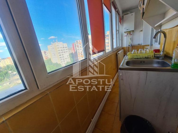 Apartament cu 3 camere decomandat, mobilat în Complex Studențesc